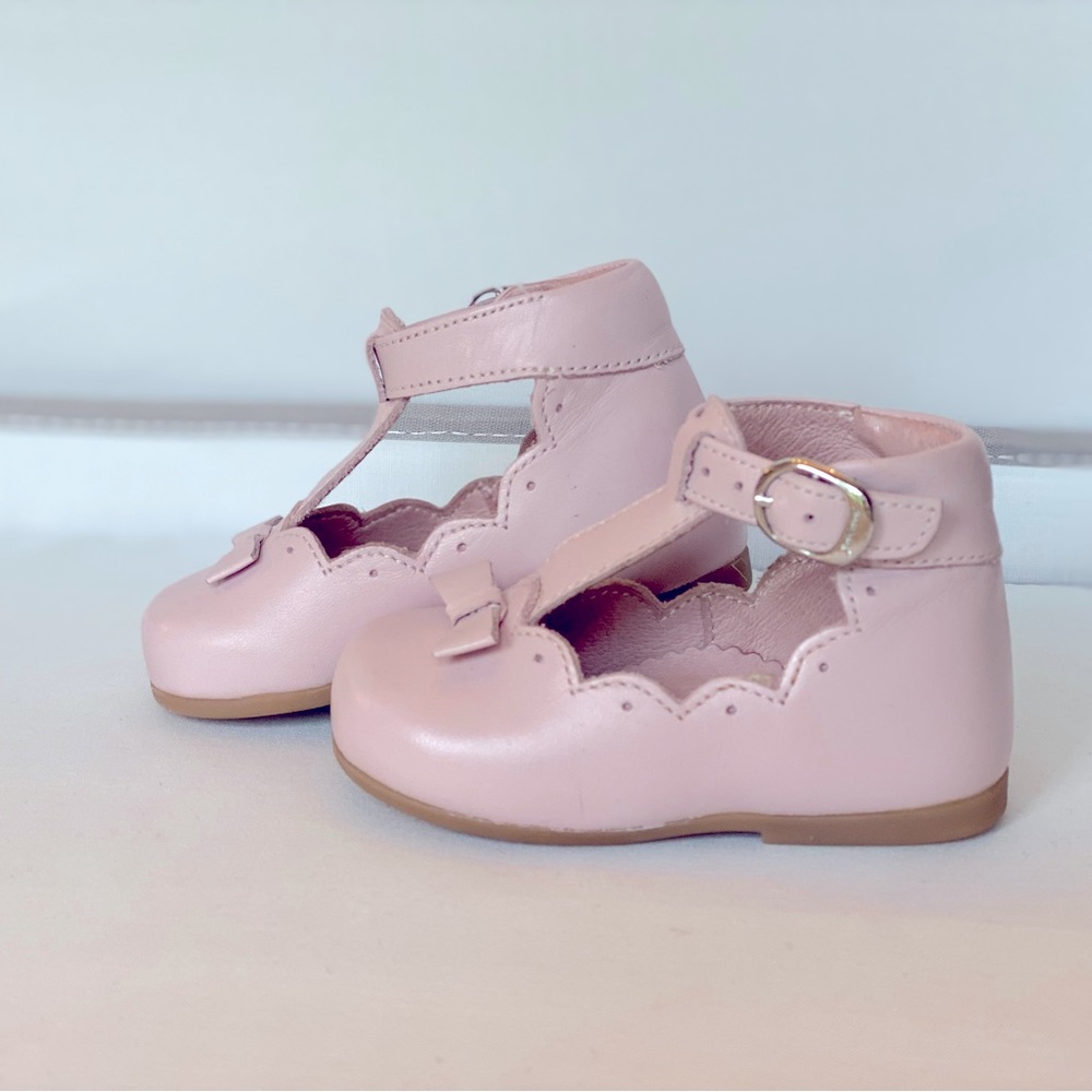 Jacadi blush Mary Jane shoes.
